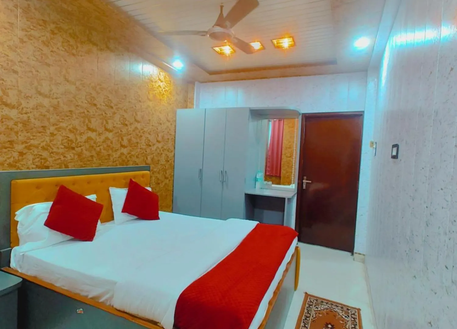 Hotel R K Villa 700 Mtr From Kashi Vishwanath Temple Varanasi 0*,  India