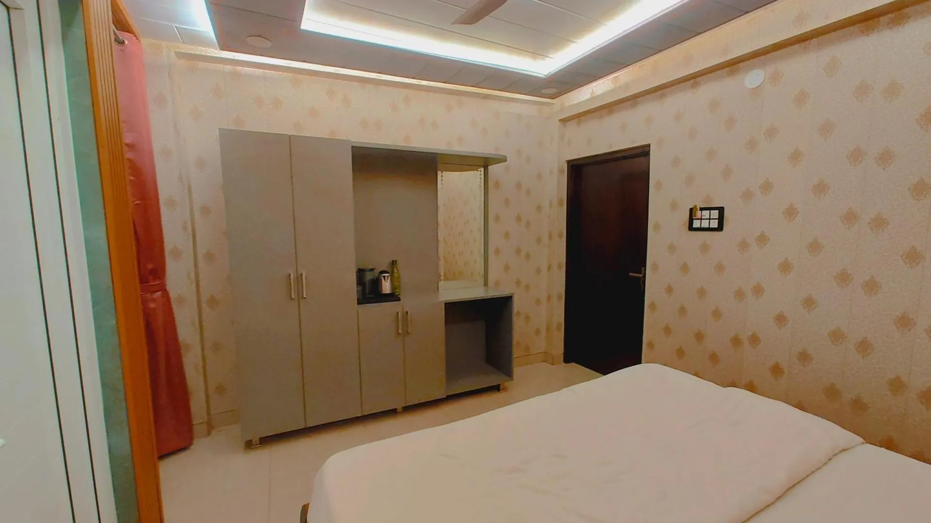 Hotel R K Villa 700 Mtr From Kashi Vishwanath Temple Varanasi 0*,  India